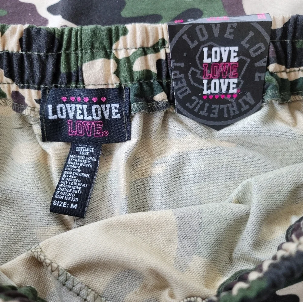 Love‎ love love Camouflage hoodie 2pc shorts set